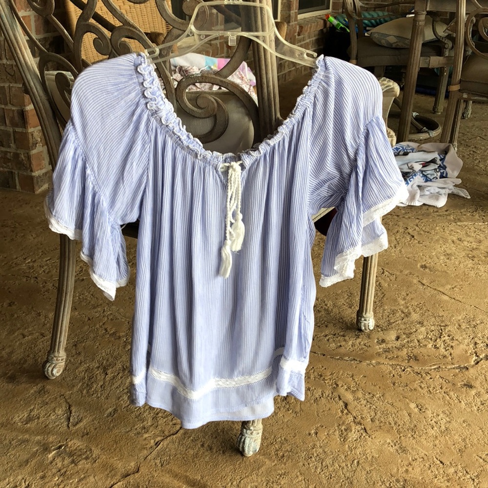 American Eagle Off -The-Shoulder Striped Blouse